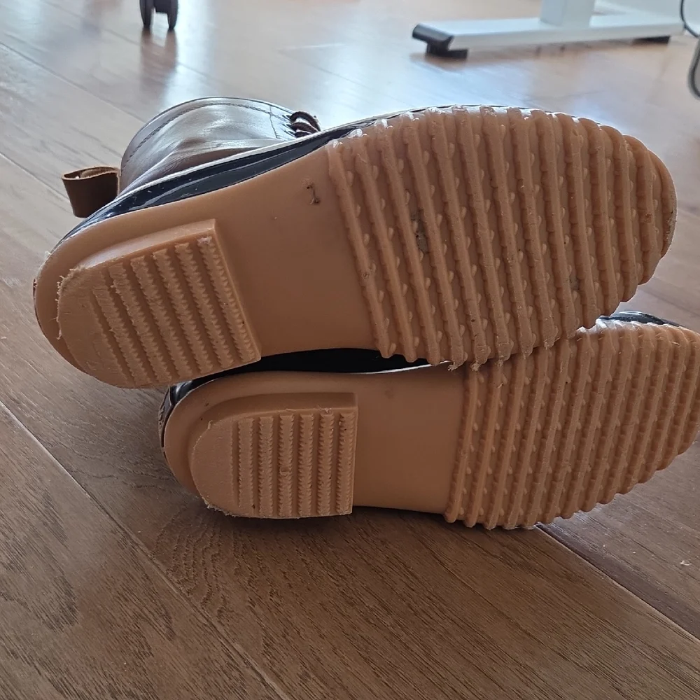 Brown and Black Duck Boots Kids - Lace Up Waterproof Style - Picture 3 of 7